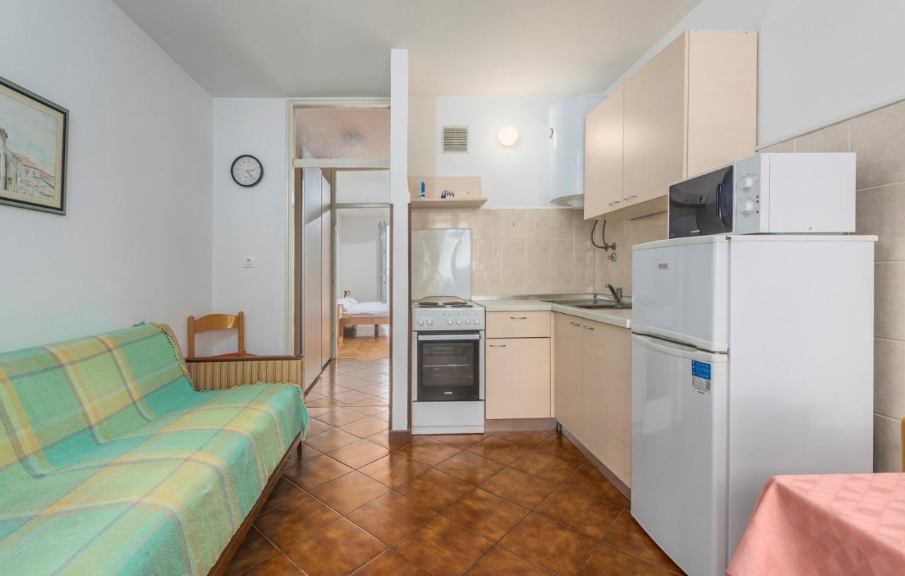 Peskera Apartments Tomicic Poreč Exteriör bild