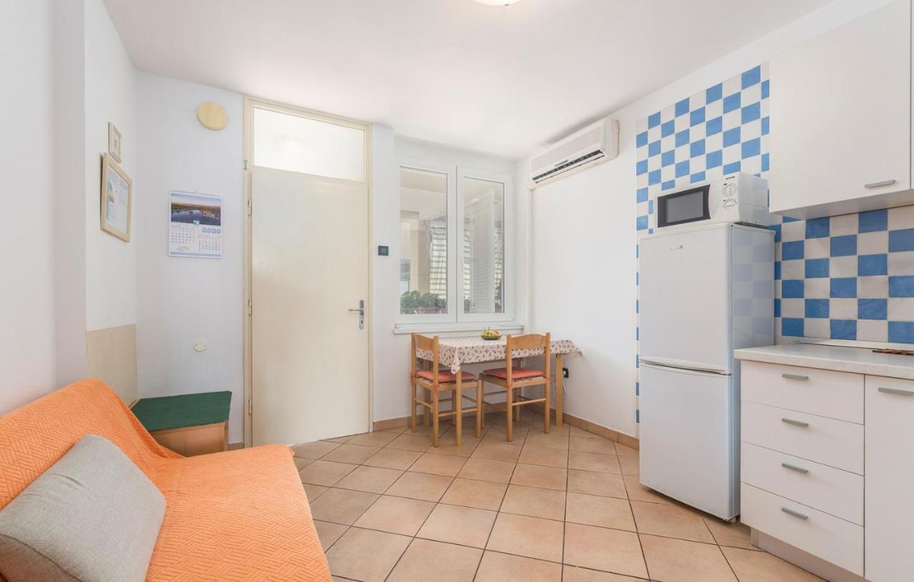 Peskera Apartments Tomicic Poreč Exteriör bild