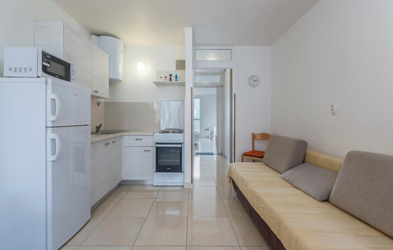 Peskera Apartments Tomicic Poreč Rum bild