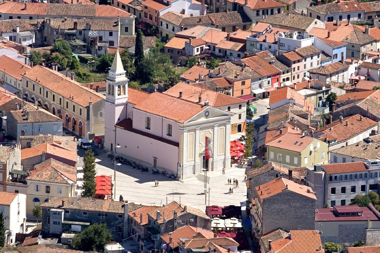 Peskera Apartments Tomicic Poreč Exteriör bild